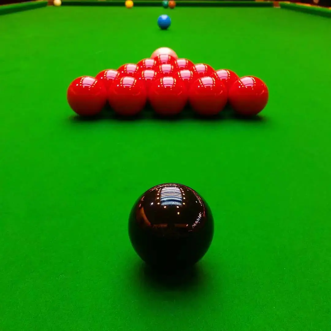 2023斯诺克国锦赛第二轮：马克·戴维斯对决卢卡·布雷切尔，焦点之战一触即发！